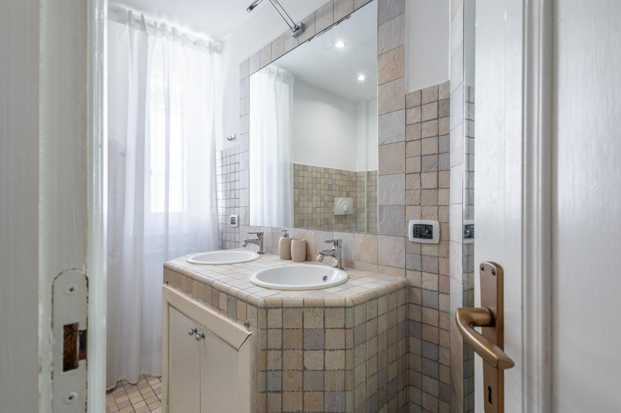 Your Elegant Loft At Termini Station Lejlighed *